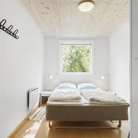 بيت للعطل 1583-aakirkeby-poserekrogen-8 Vester Somarken